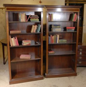 Paar Regent öffnen Bücherschränke Mahagoni Bücherregal Regal