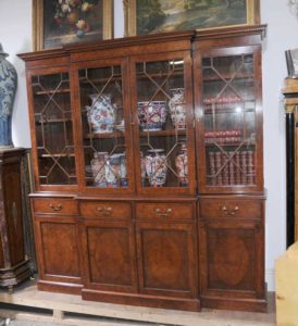Victorian Walnut Breakfront Bücherregal Große Bücherregale