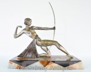 Art Deco Bronze Diana Die Bogenschützenstatue