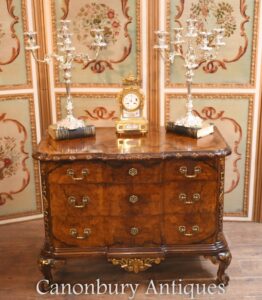 Antike Kommode - Victorian Burr Walnut Commode