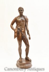Bronze Nude David Statue - Klassische Figur