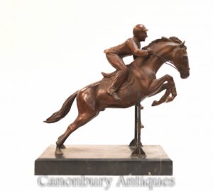 Englische Bronze Steeplechase Horse Jockey Statue - Springpferd