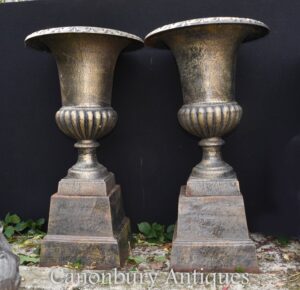 Paar Gusseisen Garten Urnen - Blumen Pflanzer Campana Form Vase